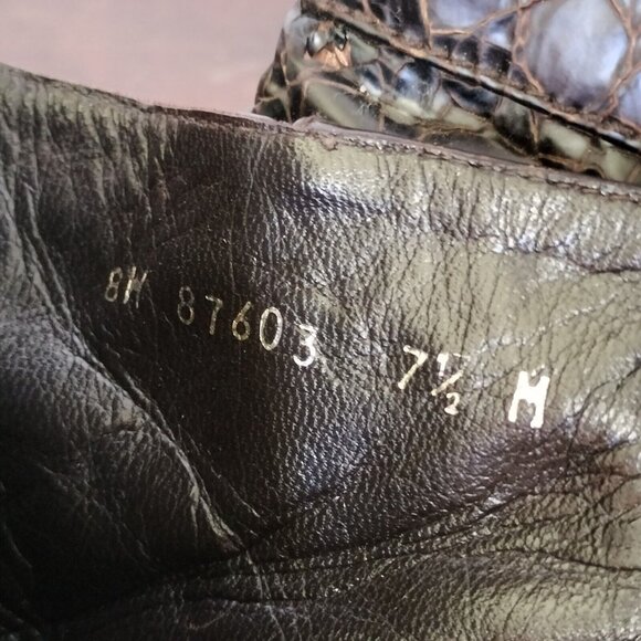 STUART WEITZMAN 7.5M Croc Patent Leather Ankle Booties Pointed Toe Kitten Heels - Picture 9 of 12